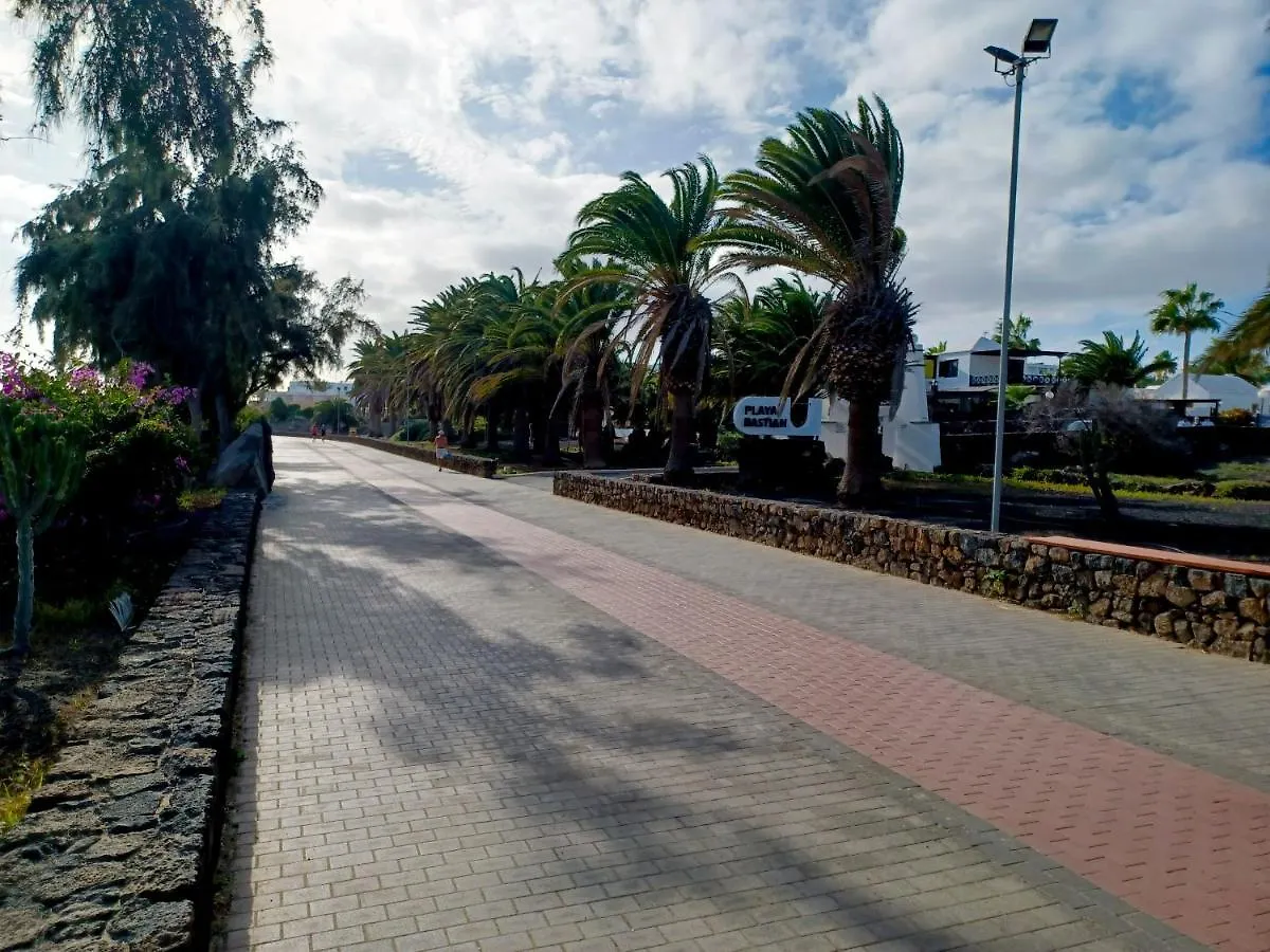 Bungalow Playa Bastian - Piscina Climatizada - Wifi - Playa 1 Min. Costa Teguise Spagna