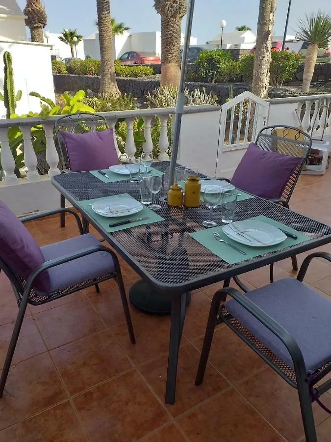 Bungalow Playa Bastian - Piscina Climatizada - Wifi - Playa 1 Min. Costa Teguise 0*,